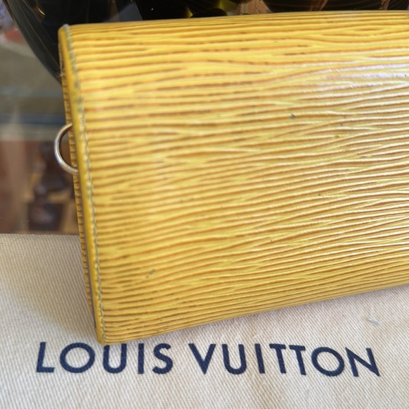 HOST PICK Louis Vuitton Epi Yellow Tresor Wallet with Dustbag, Box, Bag, Ribbon - Picture 15 of 15